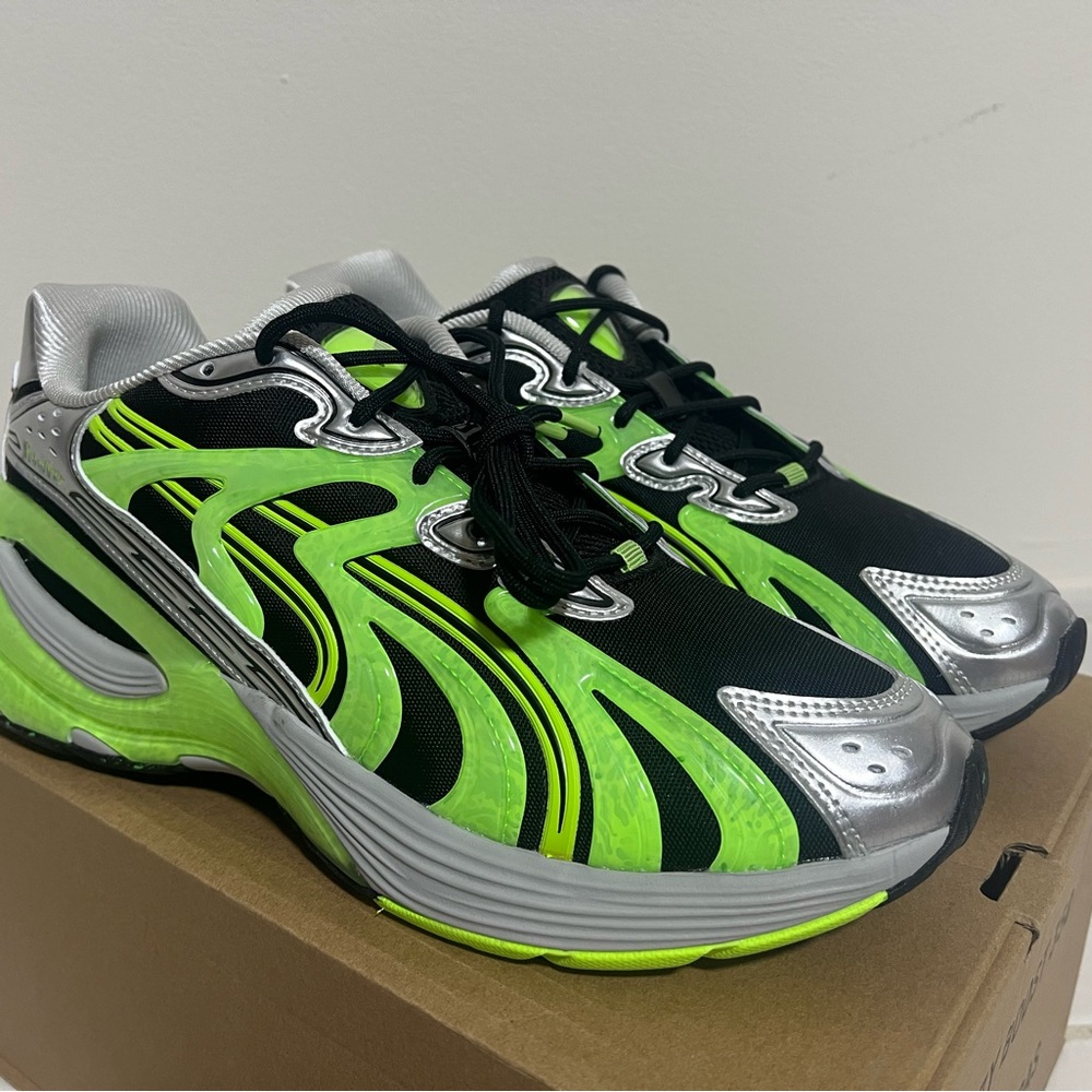 PUMA x Rick and Morty Inverse Glow in the Dark Sneakers US Size 10 - 404414-01